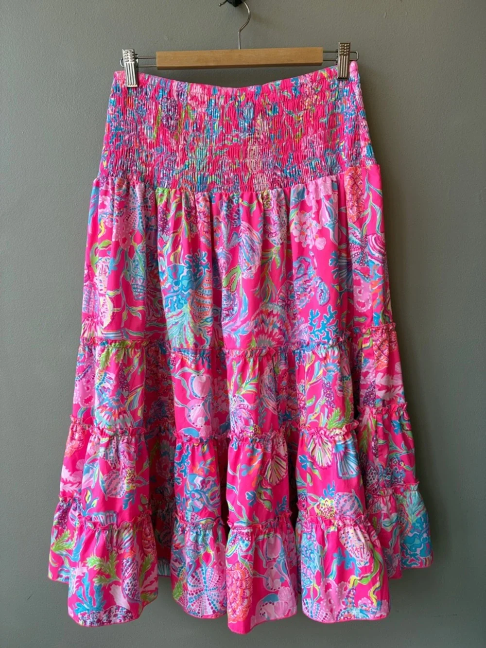 Lilly Pulitzer Deavan Pink Floral Tiered Midi Skirt, Medium - Picture 2 of 7
